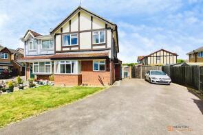 30, Windsor Avenue, Leicester LE6 0YF