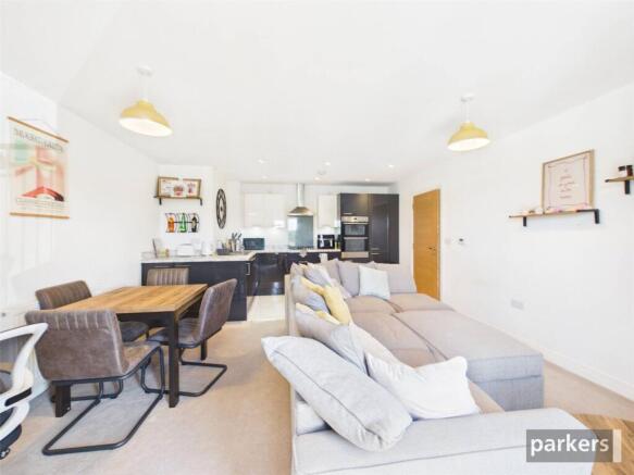 Englefield Place, Earley, Reading, Berkshire, RG6 photo 4