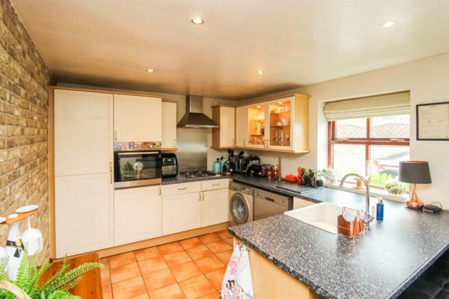 BREAKFAST KITCHEN