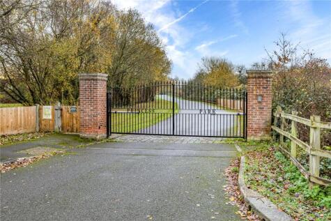 Princess Park, Addlestone, Surrey, KT15