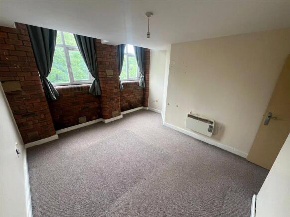 2 bed Apartment for sale Image 5