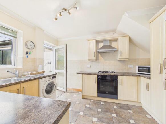 3 bed Terraced for sale Image 4