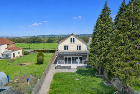 Stunning detached 5 bed contemporary home with stylish finish & no chain