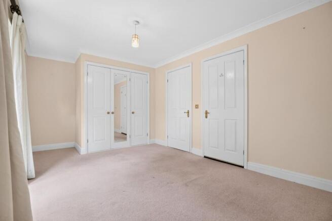 2 bed Terraced for sale Image 8