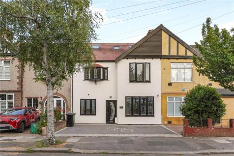 Milton Crescent, Ilford, IG2