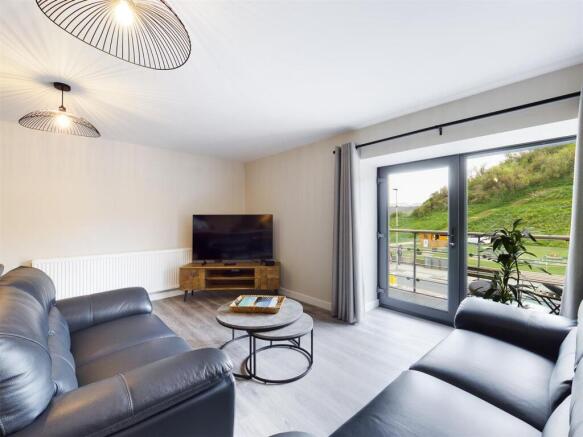 2 bed Apartment for sale Image 11
