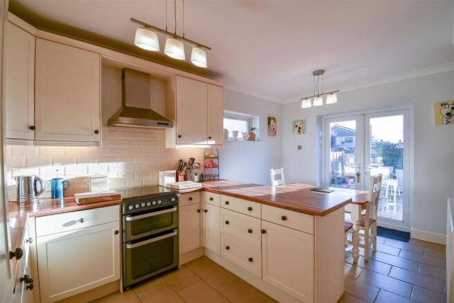 Kitchen/Breakfast Room