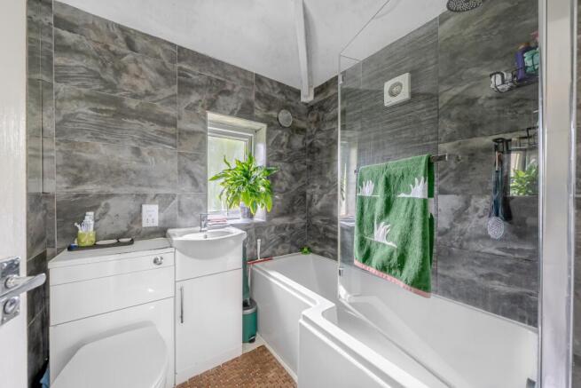 3 bed Semi-Detached for sale Image 9