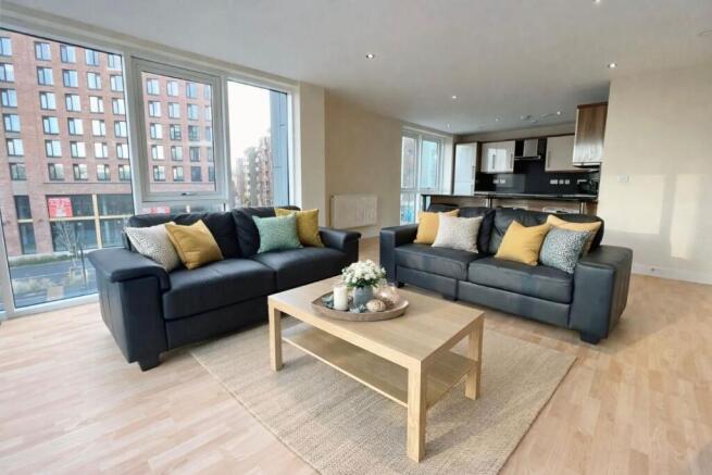 5 bed Apartment to rent Image 5