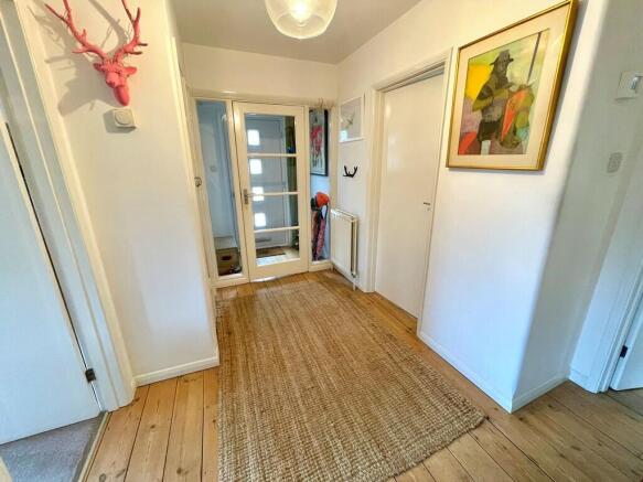 8 Priory Road Hal...