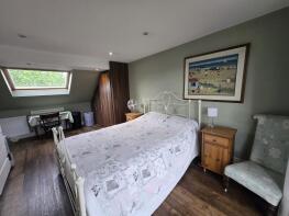 28, Hawthorn Avenue, London N13 4JT