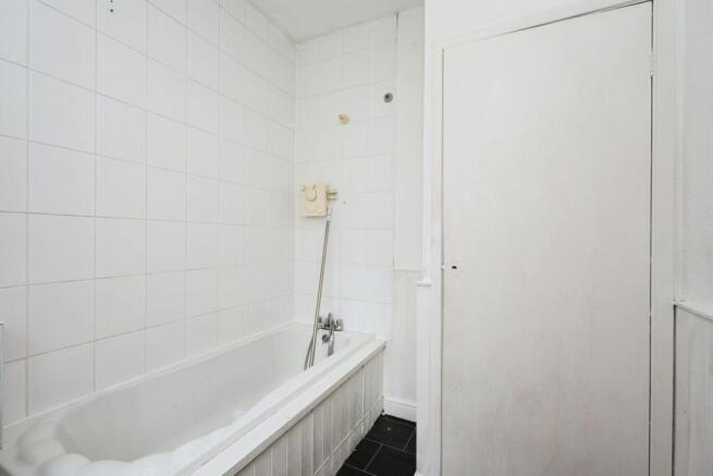 2 bed Terraced for sale Image 10
