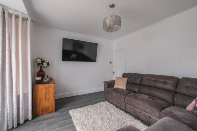 2 bed Semi-Detached for sale Image 10