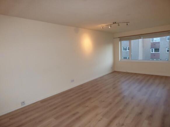 Open Plan L Shape
