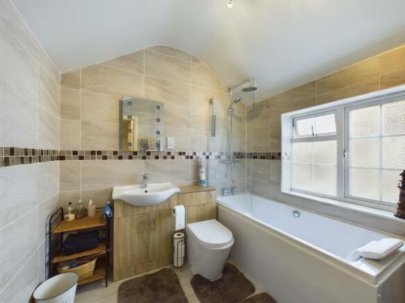 bath1.jpg