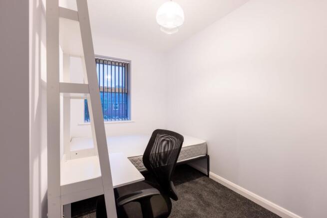 1 bed House Share to rent Image 12