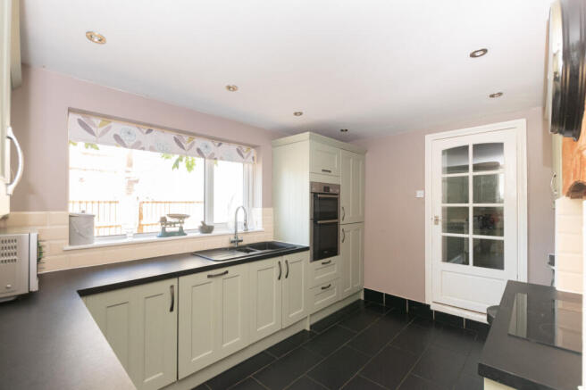Kitchen 1