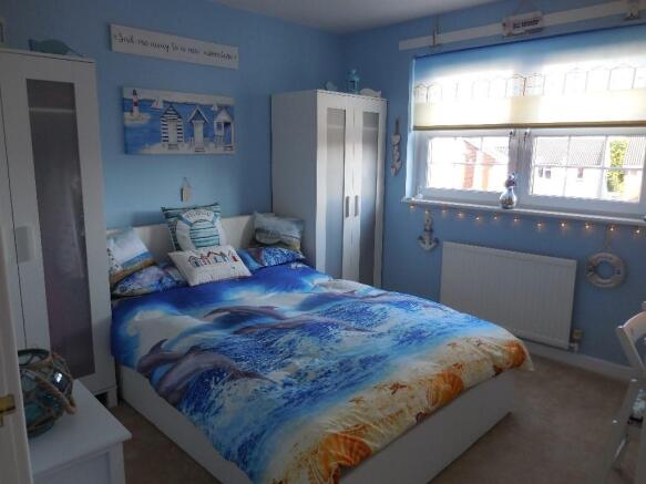 BEDROOM 2