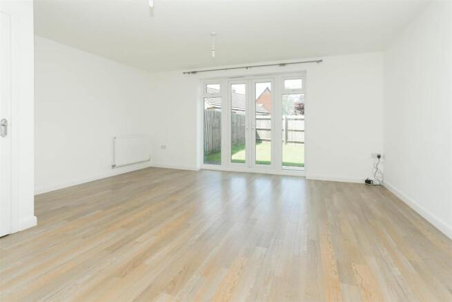 Living/dining room