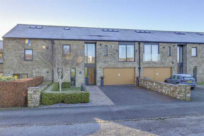 Front External, Garden & Driveway