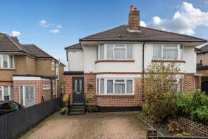 36, Beechcroft Avenue, Rickmansworth WD3 3EQ