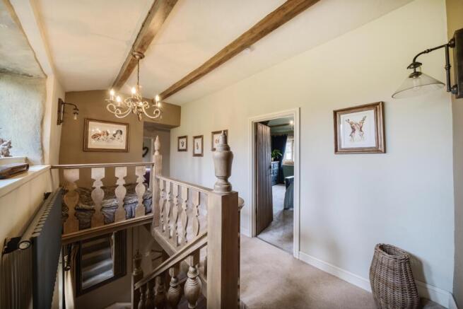 4 bed Detached for sale Image 11