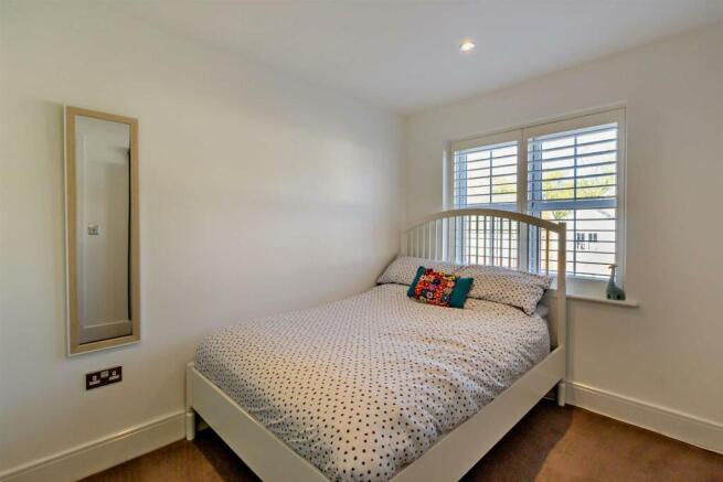 8594308-interior14-800.jpg
