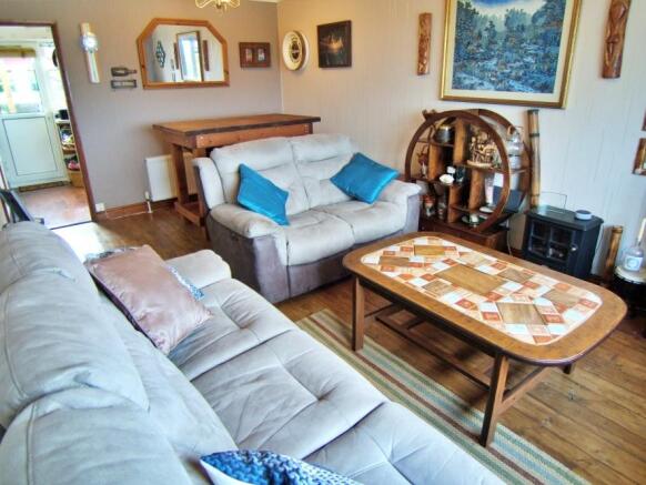 Lounge/Dining area