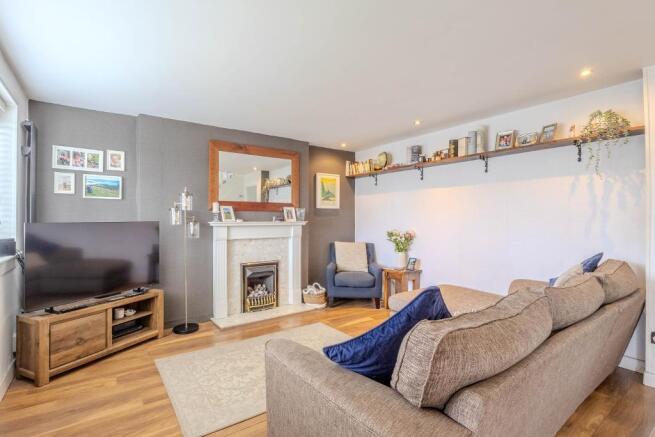 16, St Ives Road, Moodiesburn, G69 0PE photo 3