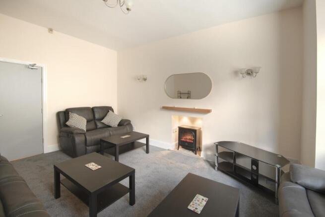 12 Argyle Avenue Living Room (5).jpg