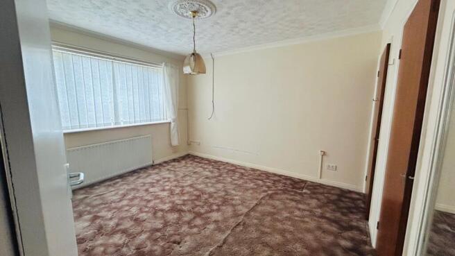 3 bed Semi-Detached Bungalow for sale Image 5