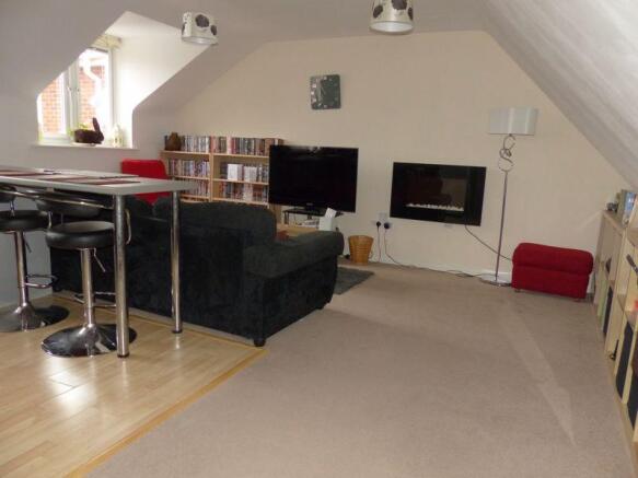 lounge 3