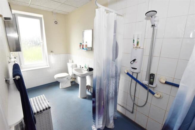Shower room.jpg