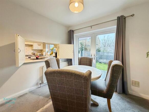 Laburnum Close, South Anston, Sheffield photo 4