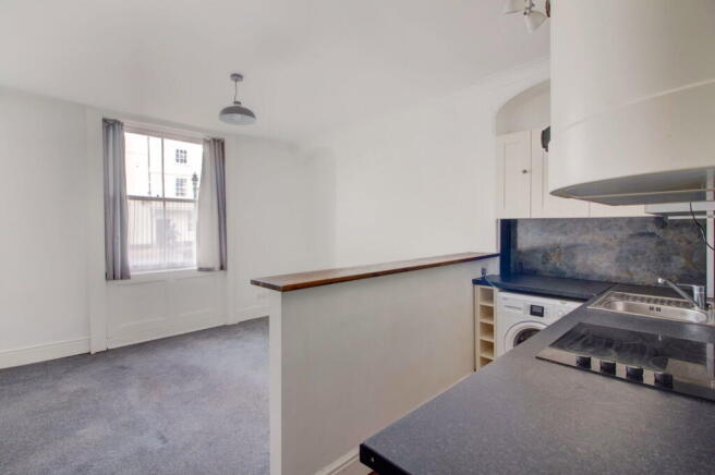 St. Johns Street, Devizes, Wiltshire, SN10 1BD photo 4