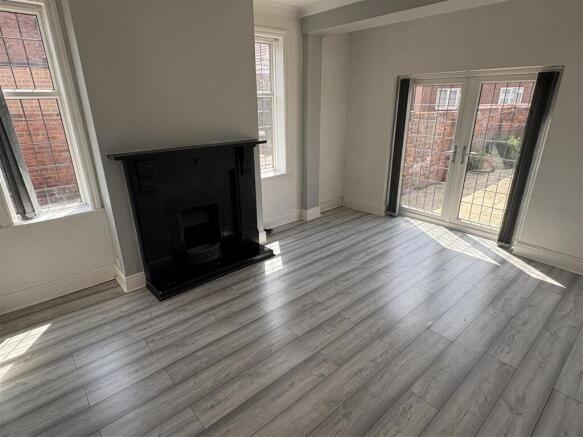 3 bed End of Terrace to rent Image 5