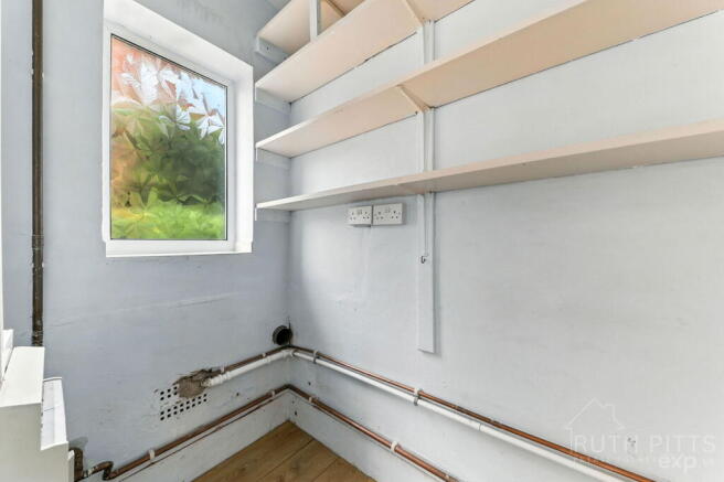 3 bed Detached Bungalow for sale Image 5