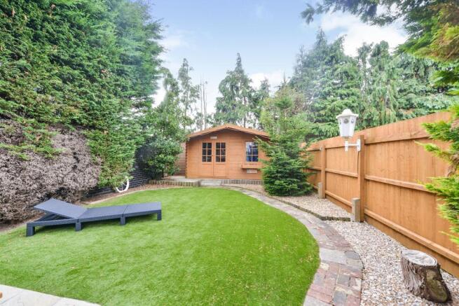 Private, enclosed ga