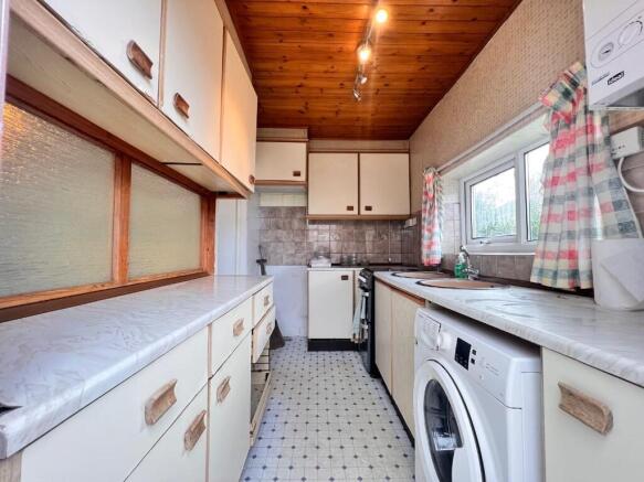 Runswick Avenue, Redcar, North Yorkshire, TS10 photo 5