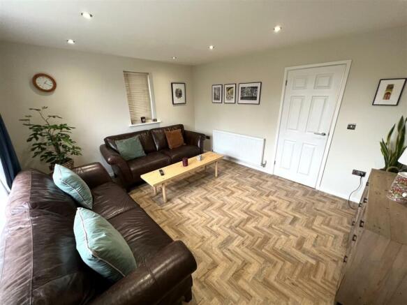 Sitting Room 2.jpg