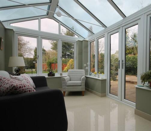GARDEN ROOM