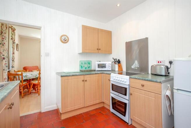 Kitchen 3.jpg