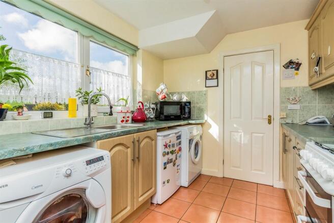 Fitted Kitchen: