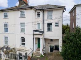 Flat B, 22, Albion Road, Gravesend DA12 2SR