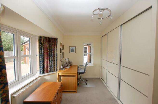 Photo 12