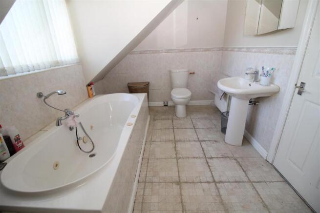 En-suite Bathroom