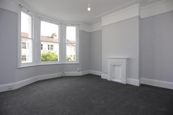 GFF 75 Ditchling Rise Living Room (2).JPG