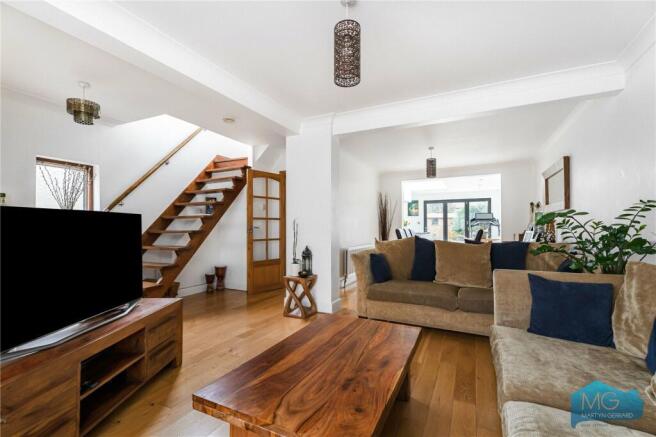Chester Gardens, Enfield, EN3 photo 4