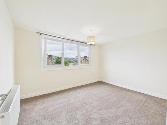 2 bed Flat to rent Image 8