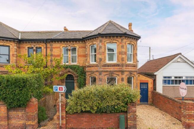 0N4ERYN - External C.jpg